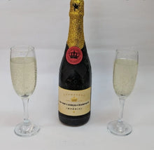 Load image into Gallery viewer, Bubbly champagne
